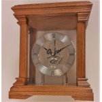 Eiken tafelklok met skelet uurwerk